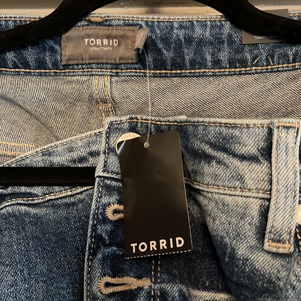 Jeans - Picture 3 of 4